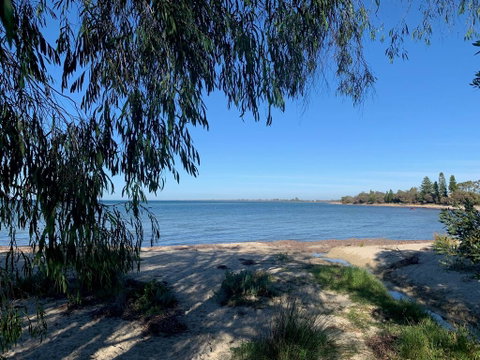 Seabreeze House - So Close To The Beach - Accommodation Cooktown 1