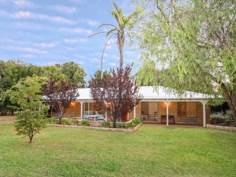 Seabreeze House - So Close To The Beach - Accommodation Cooktown 0