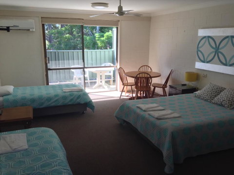 Settlers Inn - Accommodation Cooktown 0