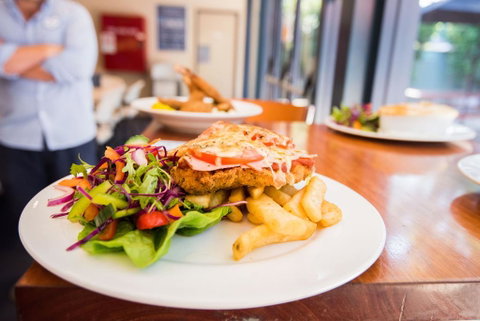 Settlers Inn - Accommodation Cooktown 1