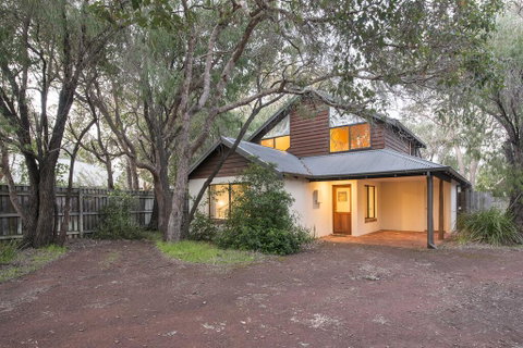Shady Shack - Accommodation Cooktown 1