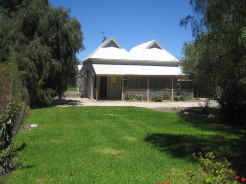 Showgrounds Cottage Naracoorte - Accommodation Cooktown 0