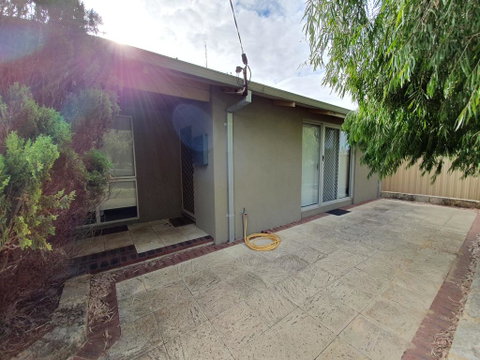 Simo's Place - Accommodation Cooktown 3