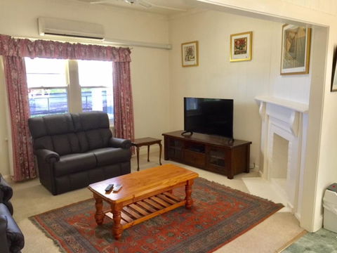 Smith Street Cottage Naracoorte - Accommodation Cooktown 2