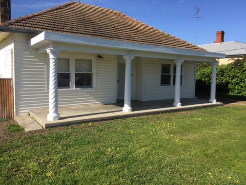Smith Street Cottage Naracoorte - Accommodation Cooktown 0