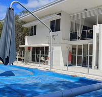 Spacious 2 bedroom unit private bath kitchen RV parking on 5 acres 10 min to Fraser Island barge - Accommodation Cooktown
