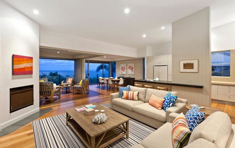 Spacious With Surf Views, Sunshine Beach - Accommodation Cooktown 2