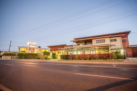 Spinifex Motel And Serviced Apartments - Accommodation Cooktown 0