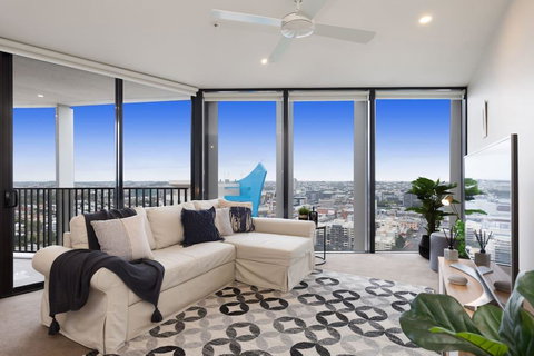 SPIRE - Fast Internet Monthly Stays W Carpark - Accommodation Cooktown 0