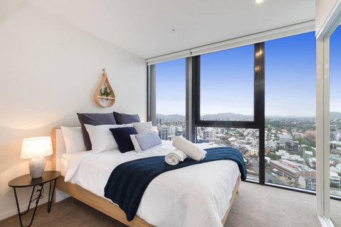 SPIRE - Fast Internet Monthly Stays W Carpark - Accommodation Cooktown 1