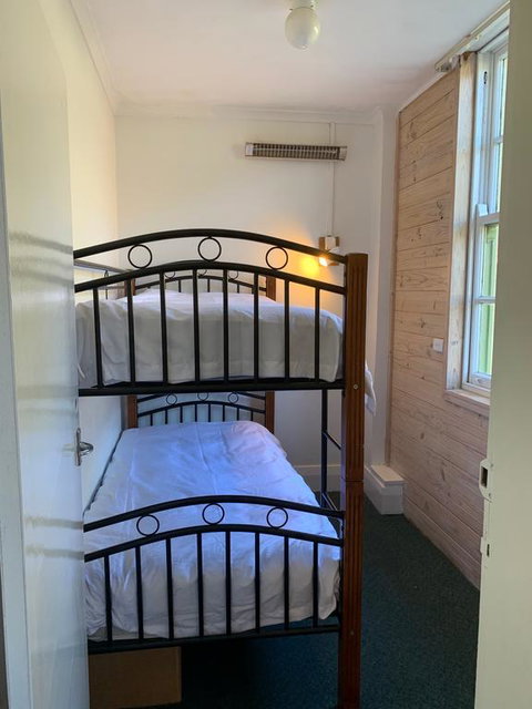 Sponars Chalet - Accommodation Cooktown 3