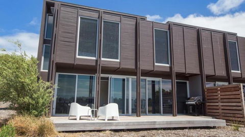 ST ANDREWS BEACH APARTMENT 4.02 - Accommodation Cooktown 2
