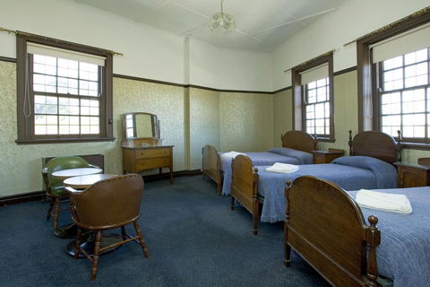 Strathfield Hotel - Accommodation Cooktown 1