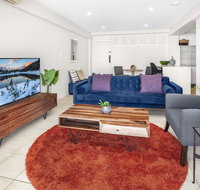 Stylish 2-Bed Apartment with Sweeping River Views - Accommodation Cooktown