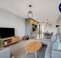 STYLISH CAMPERDOWN APARTMENT and PARKING INC - Accommodation Cooktown