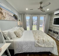STYLISH UNIT - CLOSE TO DREAMWORLD - Accommodation Cooktown