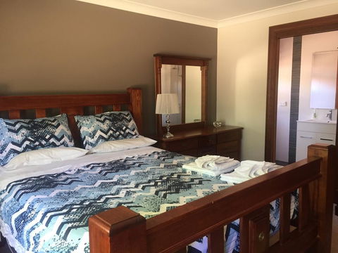 Sudbury - Accommodation Cooktown 1
