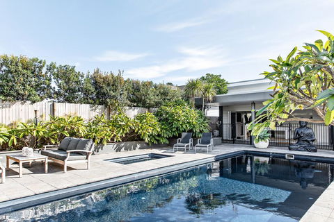 Sundara Beach House - Accommodation Cooktown 0