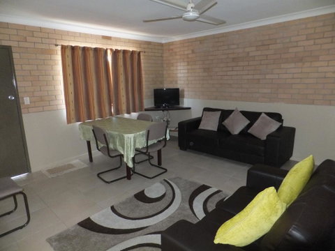 Sunrise Units - Accommodation Cooktown 2