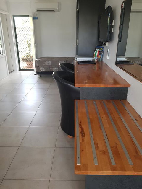Sunseeker Motel - Accommodation Cooktown 1