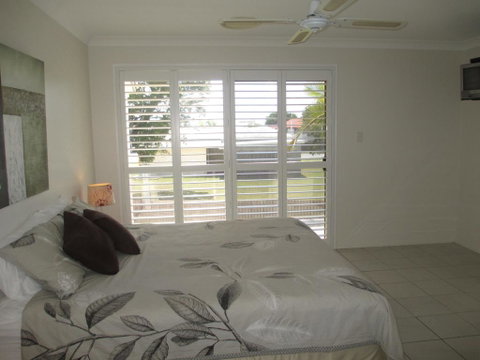 Superb Location - Hervey Bay - Accommodation Cooktown 3