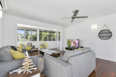 Surf's Up, Peregian Beach - Accommodation Cooktown 3