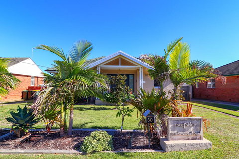 Surfside - Accommodation Cooktown 0