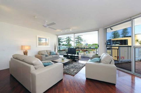 Syrenuse Apartments - Accommodation Cooktown 1
