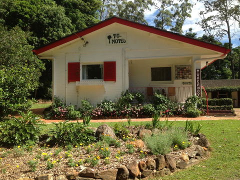 Tall Trees Motel Mountain Retreat - Accommodation Cooktown 3