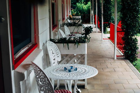 Tall Trees Motel Mountain Retreat - Accommodation Cooktown 2