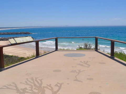 Taranaki Beach House - Accommodation Cooktown 2