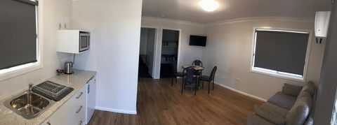 Terminus Hotel - Accommodation Cooktown 2