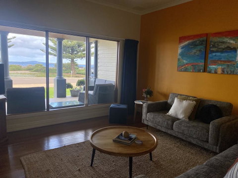 The Beach House & Villas - Accommodation Cooktown 2
