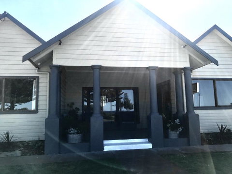 The Beach House & Villas - Accommodation Cooktown 1