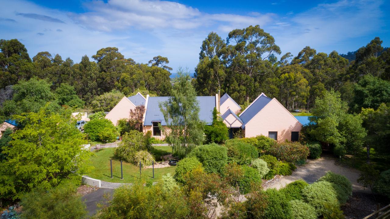 Kettering TAS Accommodation Cooktown