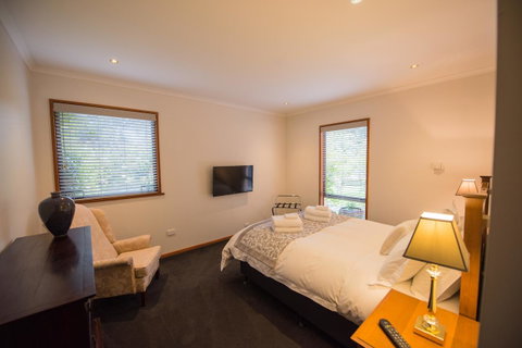 Parnella Kettering - Accommodation Cooktown 14