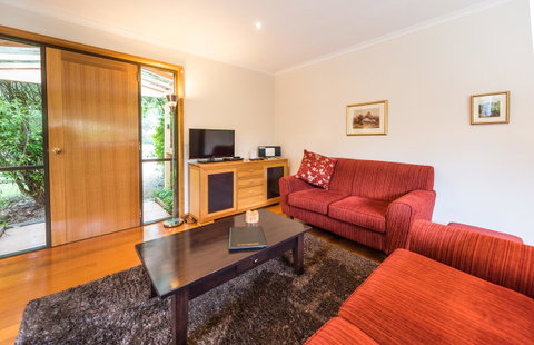 Parnella Kettering - Accommodation Cooktown 12