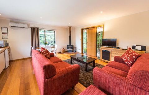 Parnella Kettering - Accommodation Cooktown 11