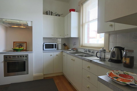 Moonah Central Apartments - Accommodation Cooktown 17