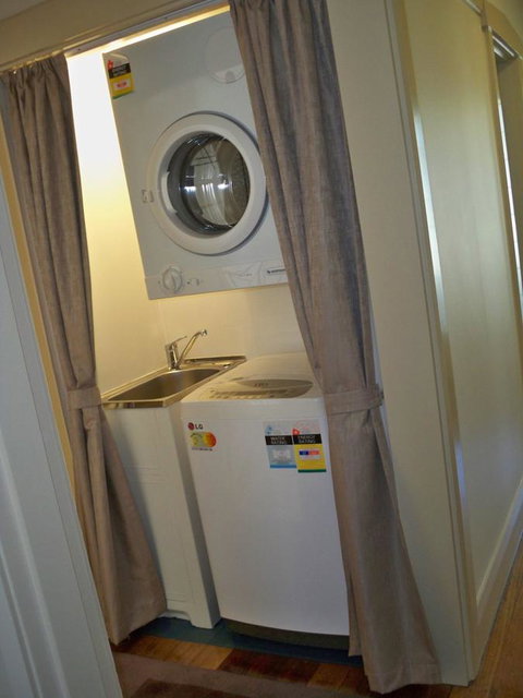 Moonah Central Apartments - Accommodation Cooktown 36