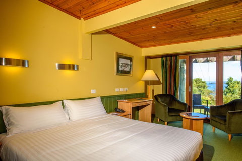 Strahan Village - Accommodation Cooktown 17