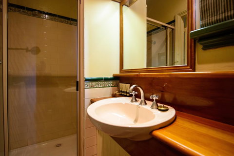 Strahan Village - Accommodation Cooktown 28