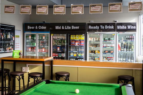 Edgewater Hotel - Accommodation Cooktown 3