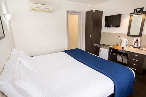 Edgewater Hotel - Accommodation Cooktown 18