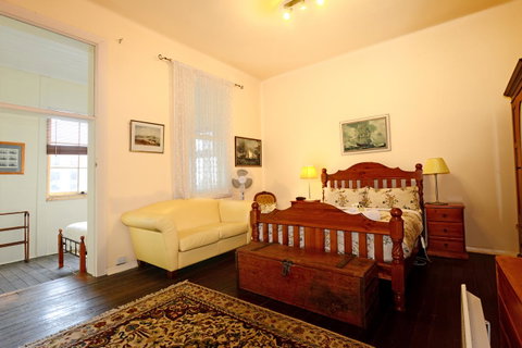 Edinburgh Gallery Bed & Breakfast - Accommodation Cooktown 34