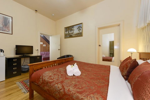 Edinburgh Gallery Bed & Breakfast - Accommodation Cooktown 19