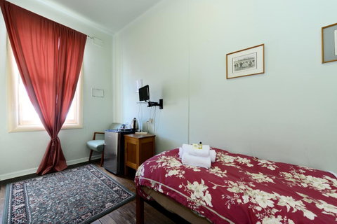 Edinburgh Gallery Bed & Breakfast - Accommodation Cooktown 29
