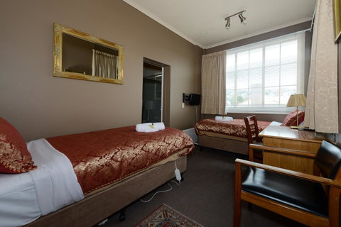 Edinburgh Gallery Bed & Breakfast - Accommodation Cooktown 7