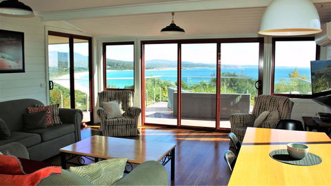 DOLPHIN LOOKOUT COTTAGE - Amazing Views Of The Bay Of Fires - Accommodation Cooktown 1
