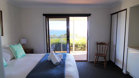 DOLPHIN LOOKOUT COTTAGE - Amazing Views Of The Bay Of Fires - Accommodation Cooktown 13